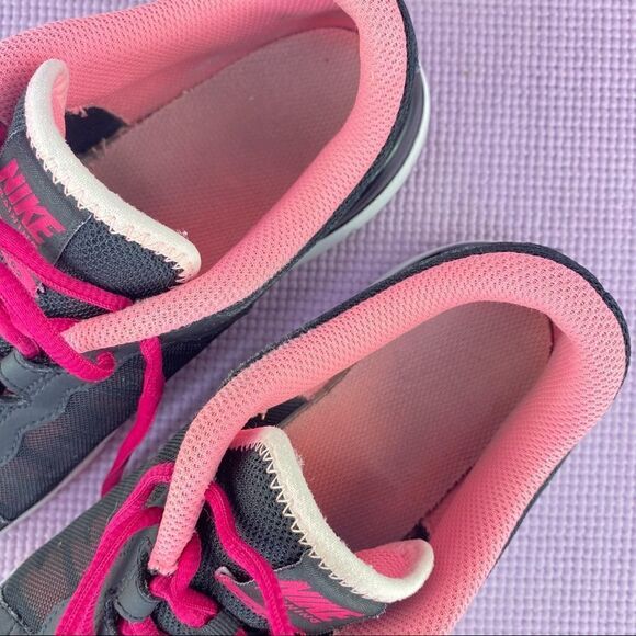 Nike Flex Trainer 2 TR2 Women’s Running Shoes Black Pink Size 8 511332-015 - Picture 8 of 11